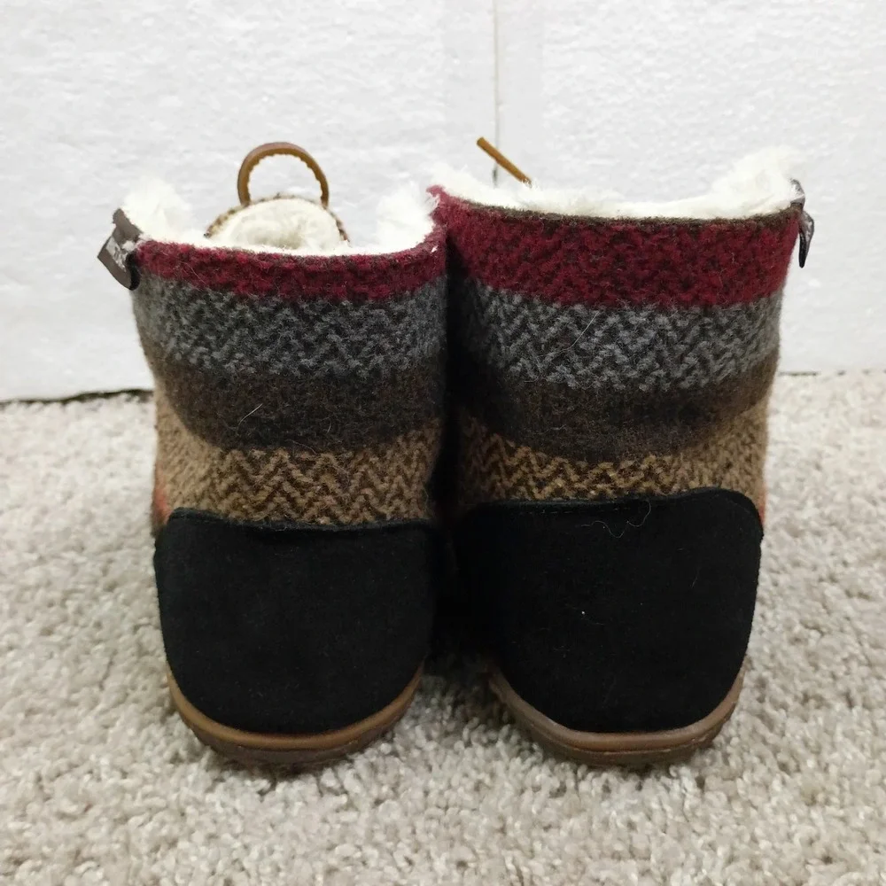 Minnetonka these slippers